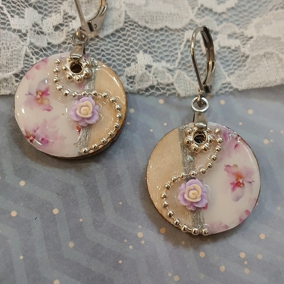 Jewelry - Handmade Lavender Floral Resin Drop Earrings - Women Jewelry